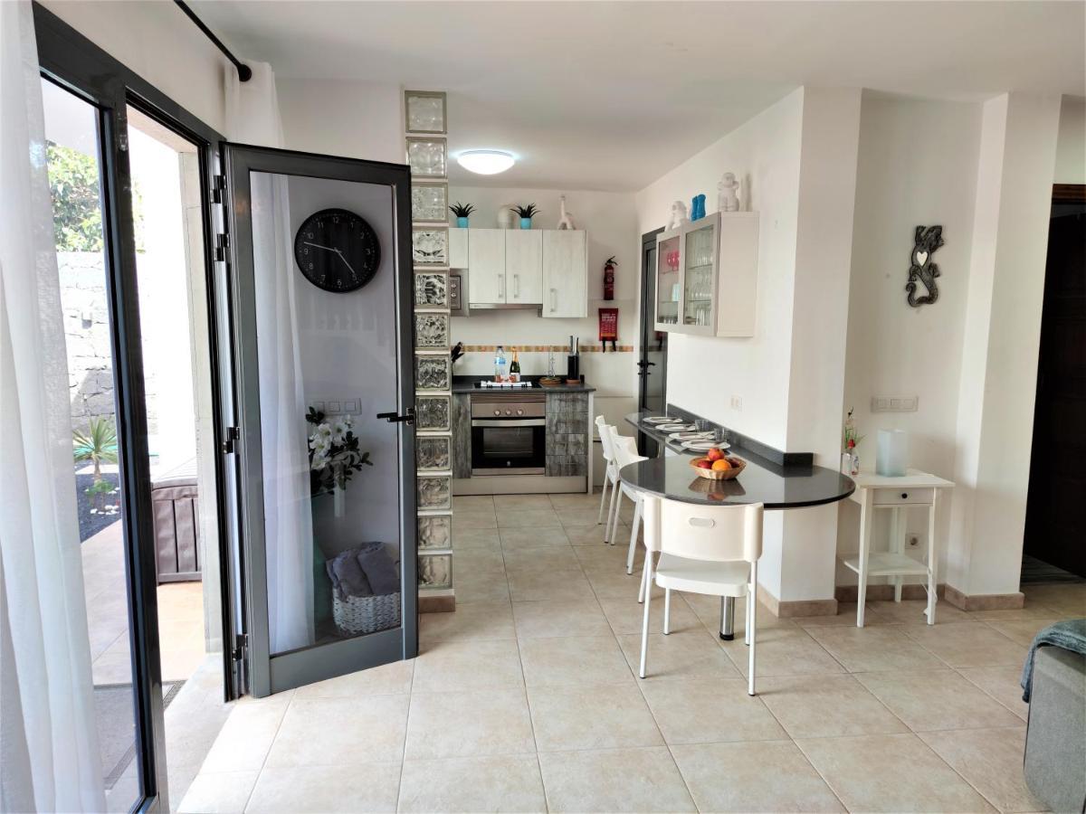 Villa Zinnia Плая Бланка Екстериор снимка