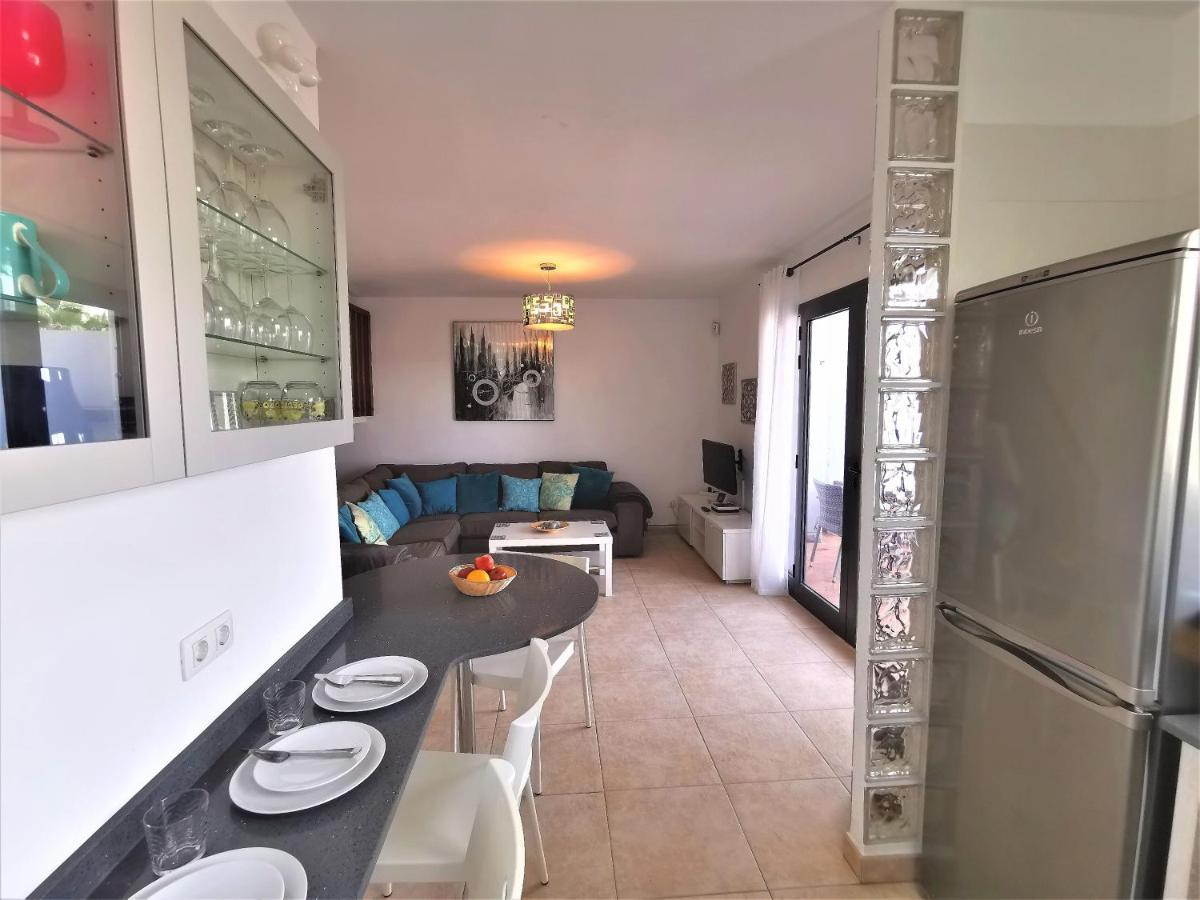 Villa Zinnia Плая Бланка Екстериор снимка