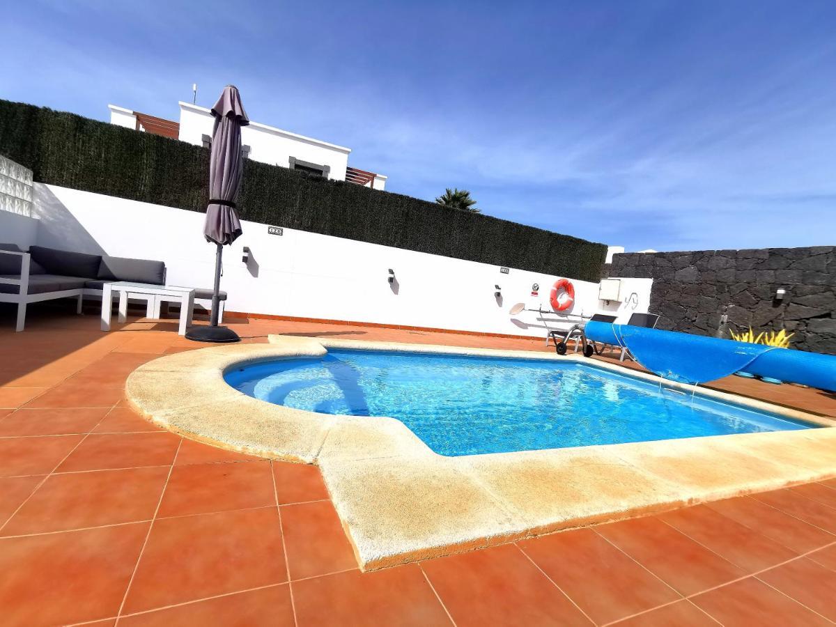 Villa Zinnia Плая Бланка Екстериор снимка