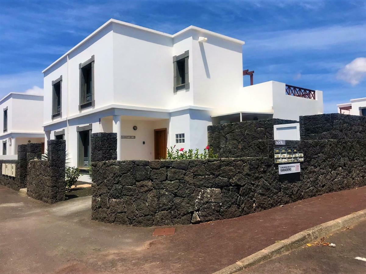 Villa Zinnia Плая Бланка Екстериор снимка